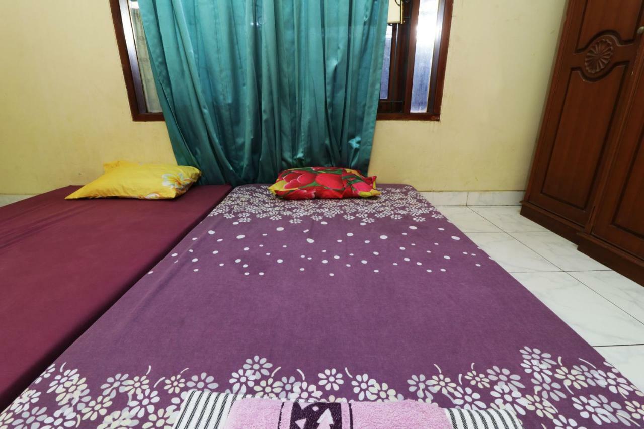Backpack Syariah Cempaka Putih Barat Hostel Jakarta Exterior photo